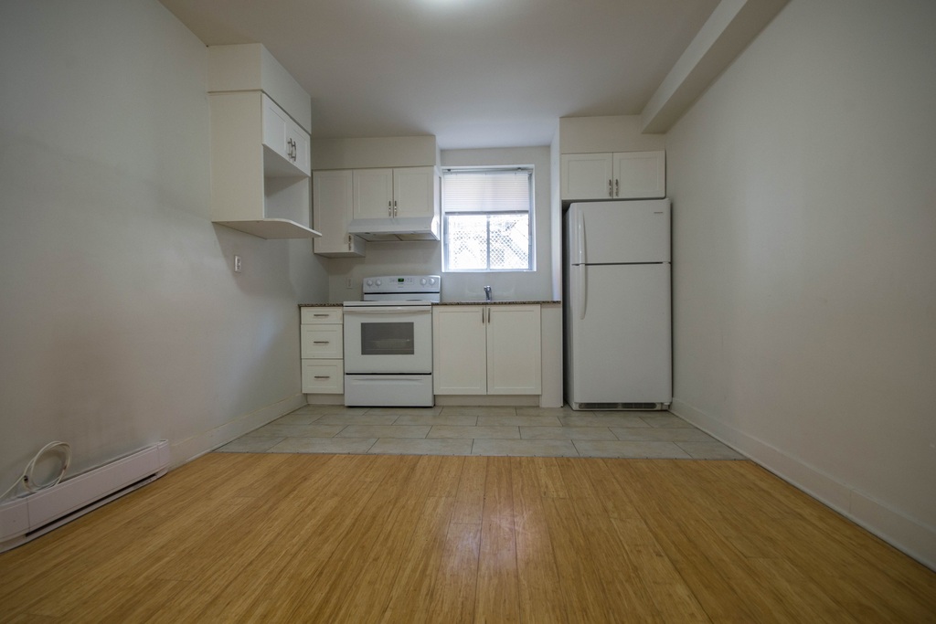 Superbe Studio Neuf CDN | 3215892