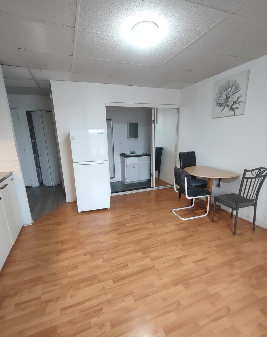 Immeuble - 103-105 King Est Jolie 3 Et Demi - Centre-Ville | 3215931