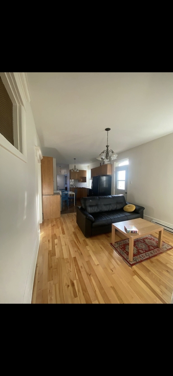Chambre Disponible Au 1er Avril | 3215943