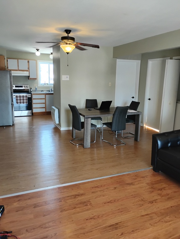 Appartement 4.5 Piece 983 $ Par Mois | 3215944