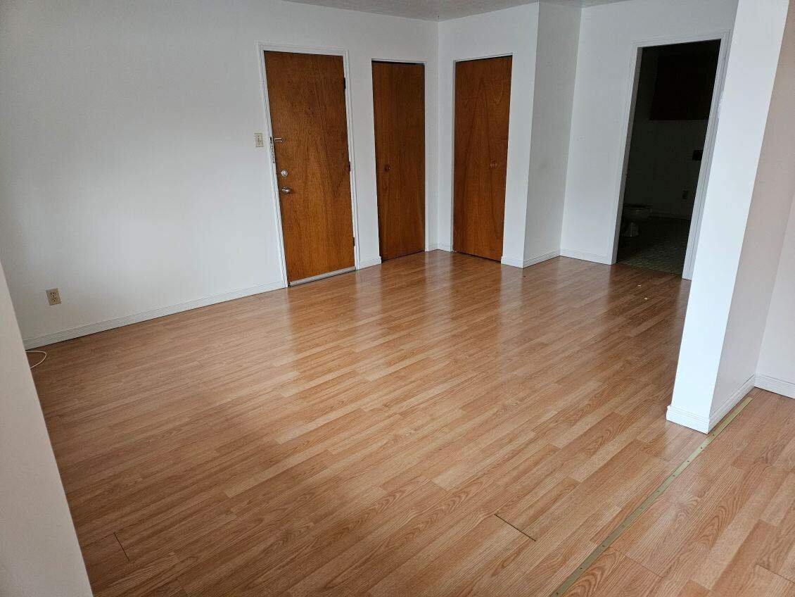 1 CH - 1 SDB - Windsor - $875 /mo | 3215953