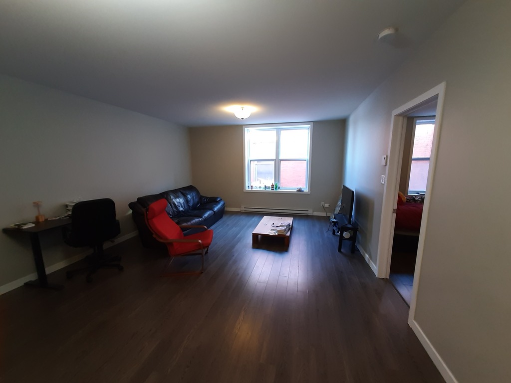 3 1/2 Au Centre-ville - 1er Août 2026 | 3215955