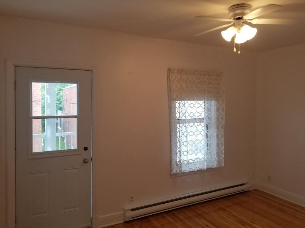 4 1/2 2 ième étage, balcon, non-fumeur pas animaux | 3216075