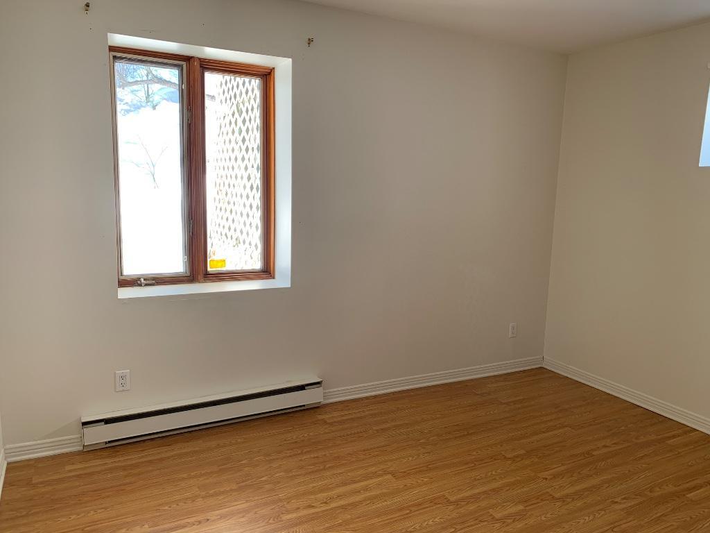 41/2 A louer Ste- Adèle | 3216096