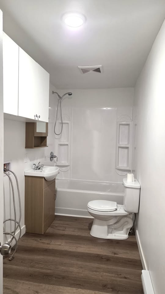 3.5 TRÈS GRAND - DISPONIBLE | 3216138