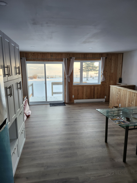 Colocataire Recherché Pour Grand 5 ½ Sur | 3216140