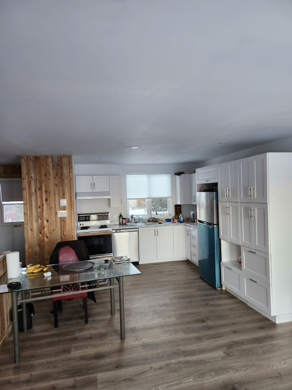 Colocataire Recherché Pour Grand 5 ½ Sur | 3216140