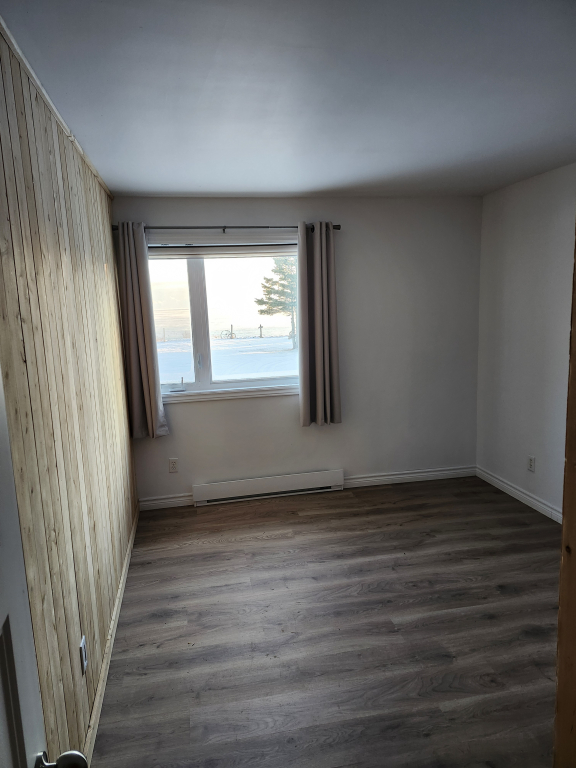 Colocataire Recherché Pour Grand 5 ½ Sur | 3216140