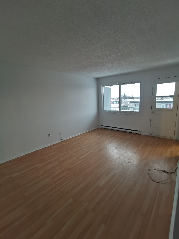 23 Rue Meunier (Hull) Beau Logement 1 Cc | 3216180