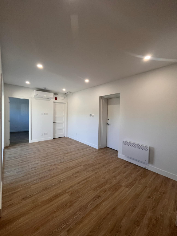 BEAU 3.5 DISPONIBLE DÈS MAINTENANT! | 3216194