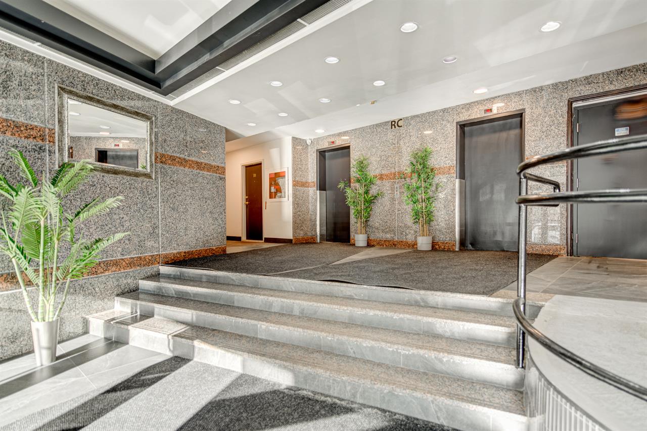 1 Month Free – Studio Available Now – $250 Gift Card – $895 – 1st Floor - 3777 ST-URBAIN, Montréal | 3216213