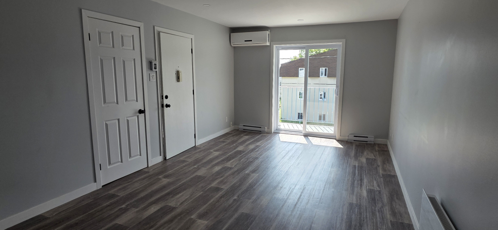 4 1/2 Rénové | 3216214