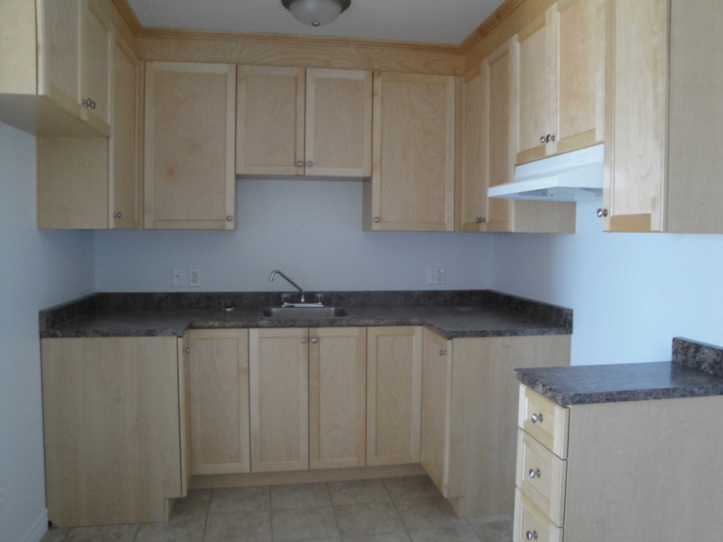 BEAU 4 1/2 | CHAUFFAGE & EAU CHAUDE | 3216281