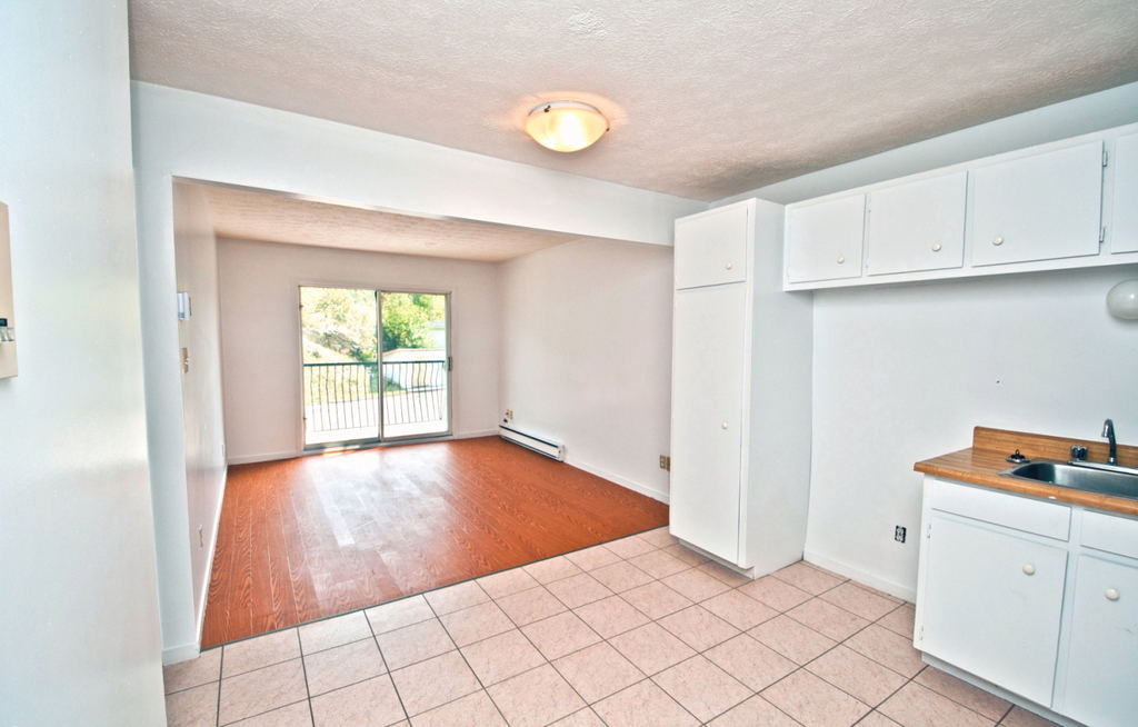 3½|CHAUFFAGE-EAU CHAUDE|1 MOIS GRATUIT | 3216323