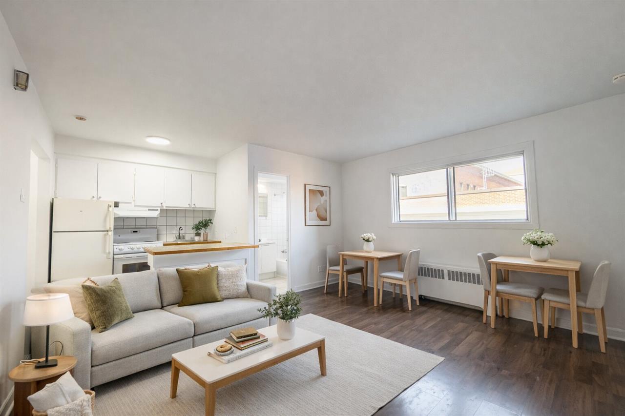 Studio - 4318 Avenue Pierre-De Coubertin, Montréal | 3216364