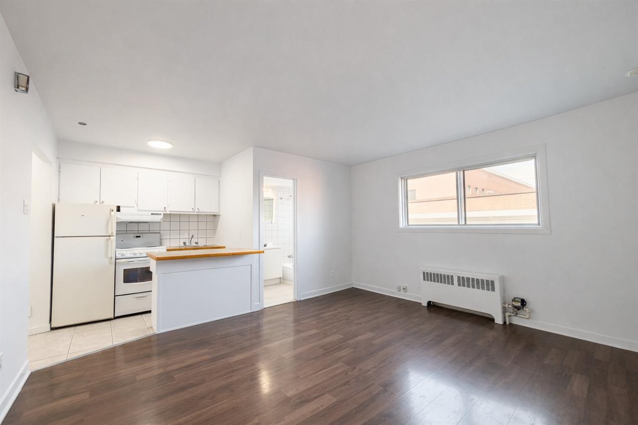 Studio - 4318 Avenue Pierre-De Coubertin, Montréal | 3216364