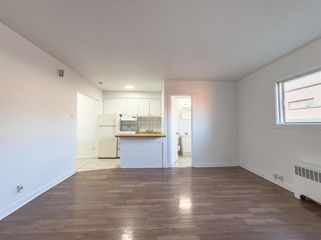 Studio - 4318 Avenue Pierre-De Coubertin, Montréal | 3216364