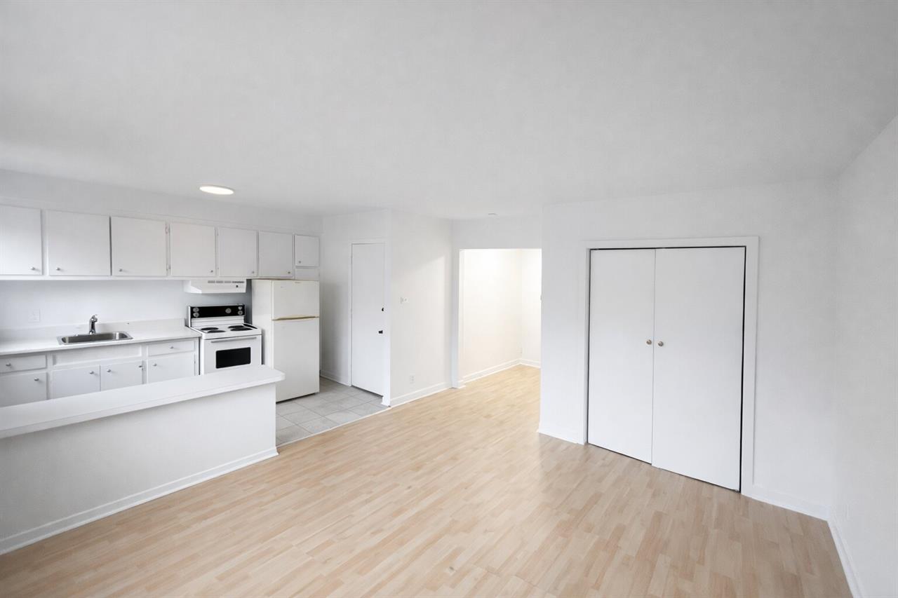 Studio - 4304 Avenue Pierre-De Coubertin, Montréal | 3216365