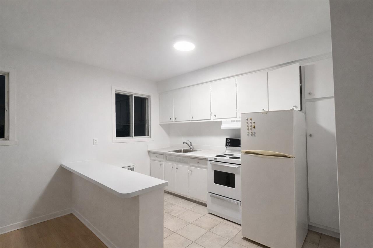 Studio - 4304 Avenue Pierre-De Coubertin, Montréal | 3216365