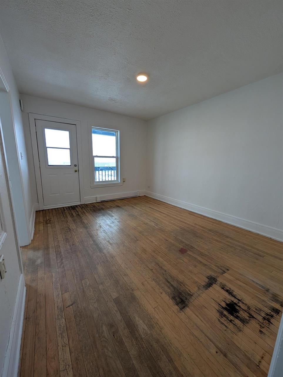 Immeuble - 866 à 882 Short 4 ½ à Louer – Secteur Université / Centre-ville | 3216377