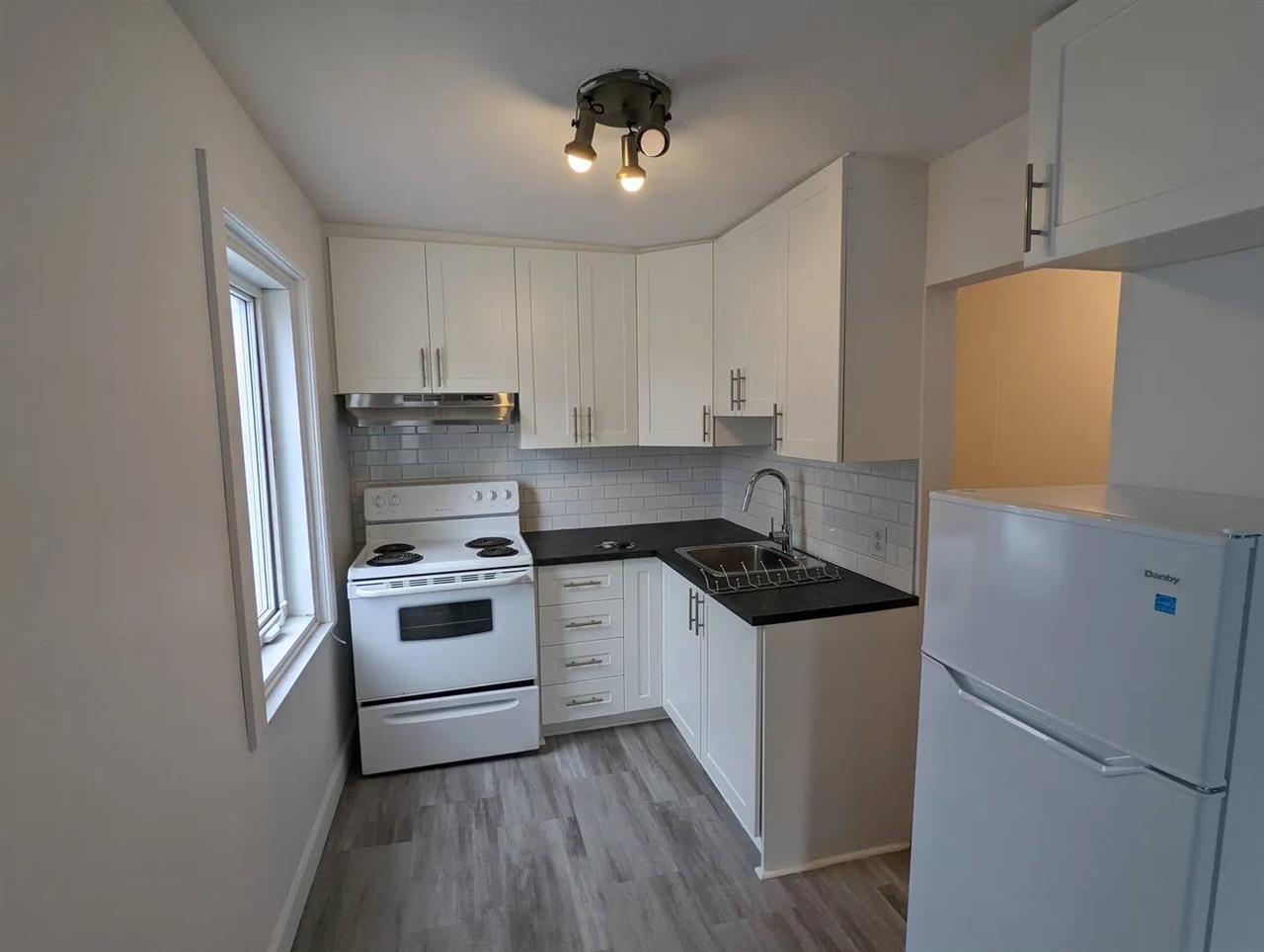 132 Rue De Notre-Dame-De-I'île (Hull) Studio Idéalement Place ! | 3216378