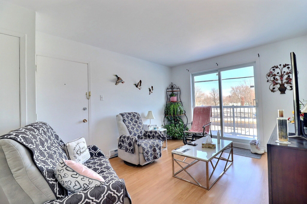 4.5 |St-Étienne-de-Lauzon| Stationnement | 3216450