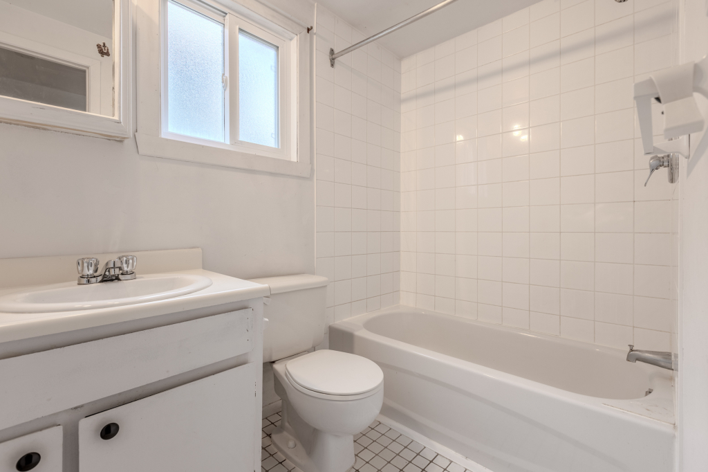 Furnished 3½ Apartment For Rent — Charny | 3216453