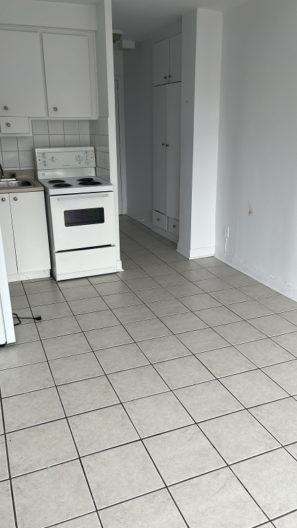 Studio Abordable – 1 Mois Gratuit | 3216475