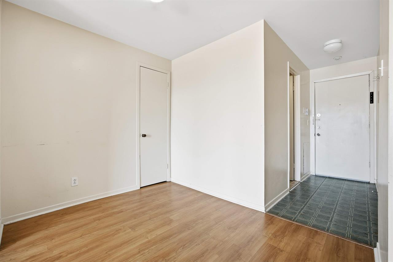 Promotion : 1 Mois Gratuit / 3 ½ Bien éclairé | 3216504