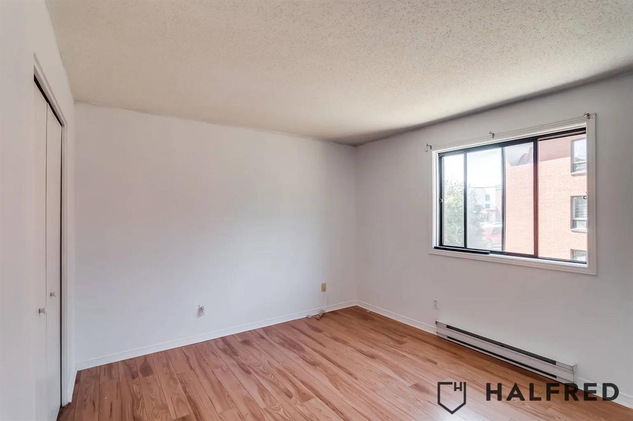 27 Rue Du Sommet (Hull) Très Beau Studio | 3216506