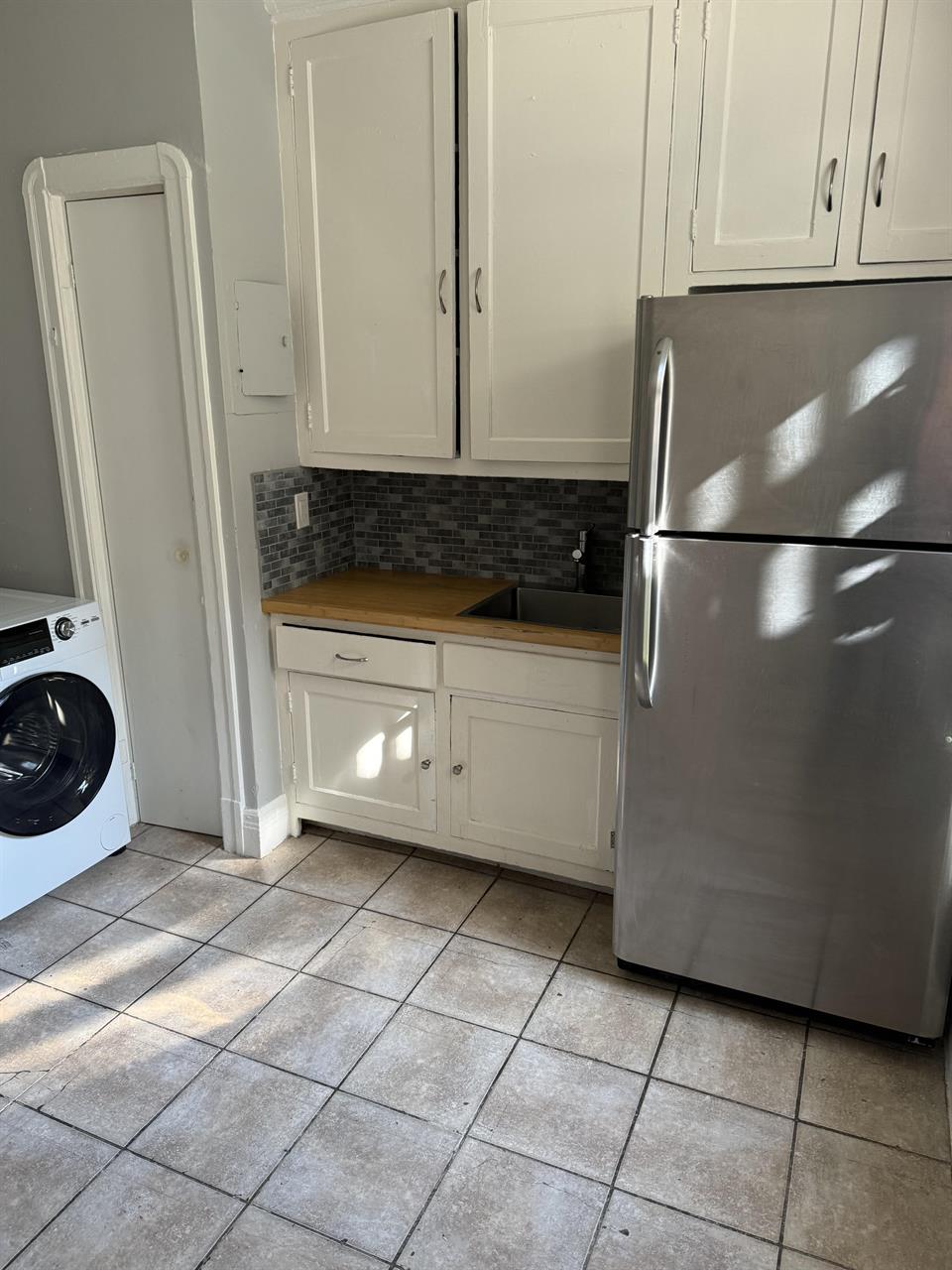 Immeuble - 866 à 882 Short Très Joli 4 1/2 Au Centre Ville De Sherbrooke. | 3216525