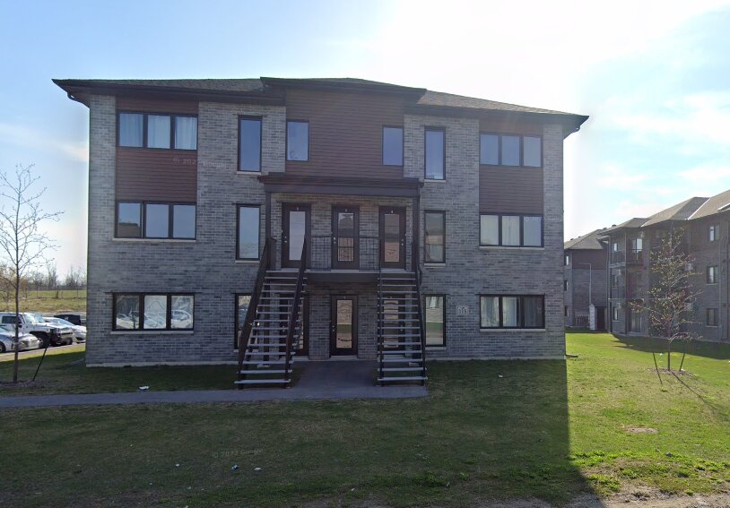 270 Amsterdam (Hull) Grand Logement Tout Près D'Ottawa | 3216625