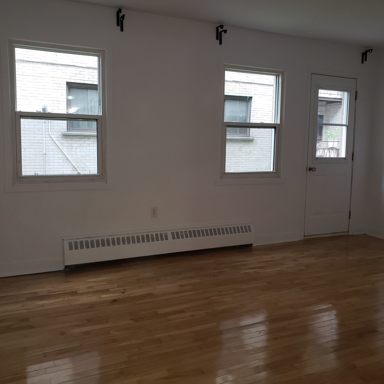 3 1/2 Rénové Chauffé/Eau Chaude/Entrée L | 3216636