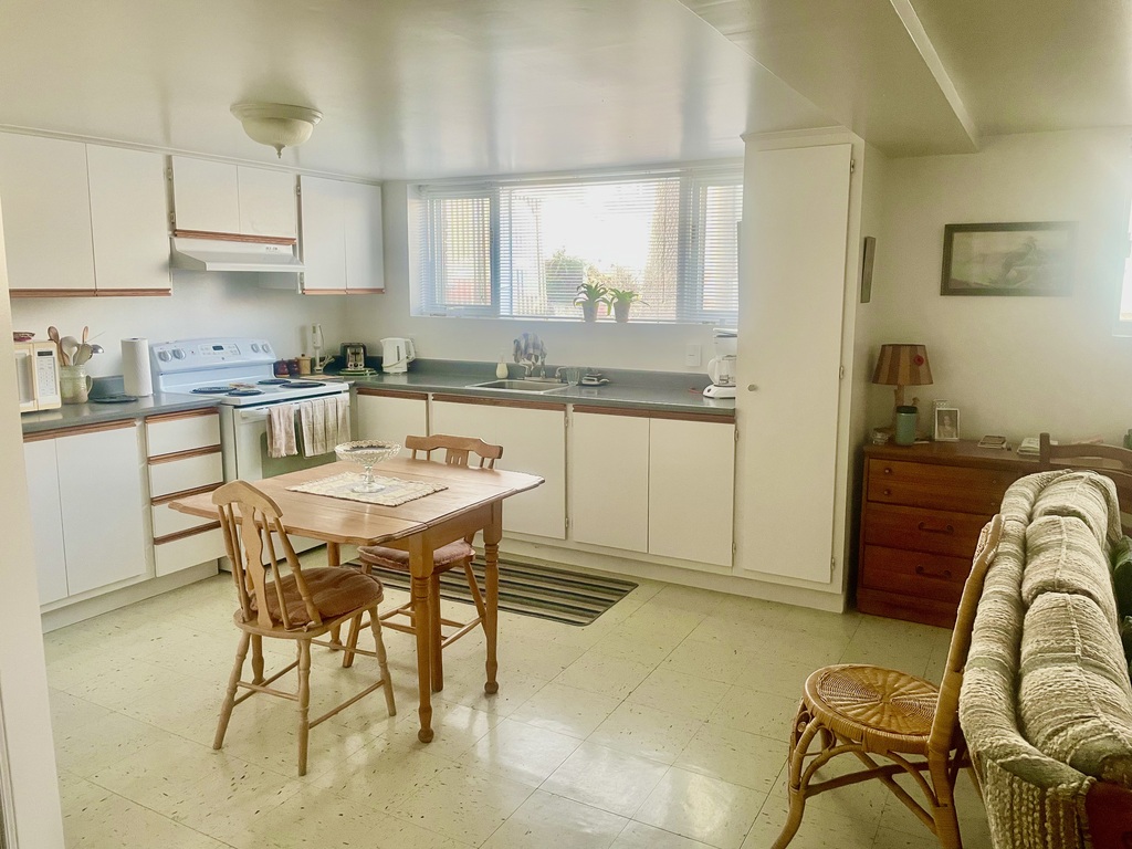 3½ Lumineux Entrée Privée – Métro | 3216654