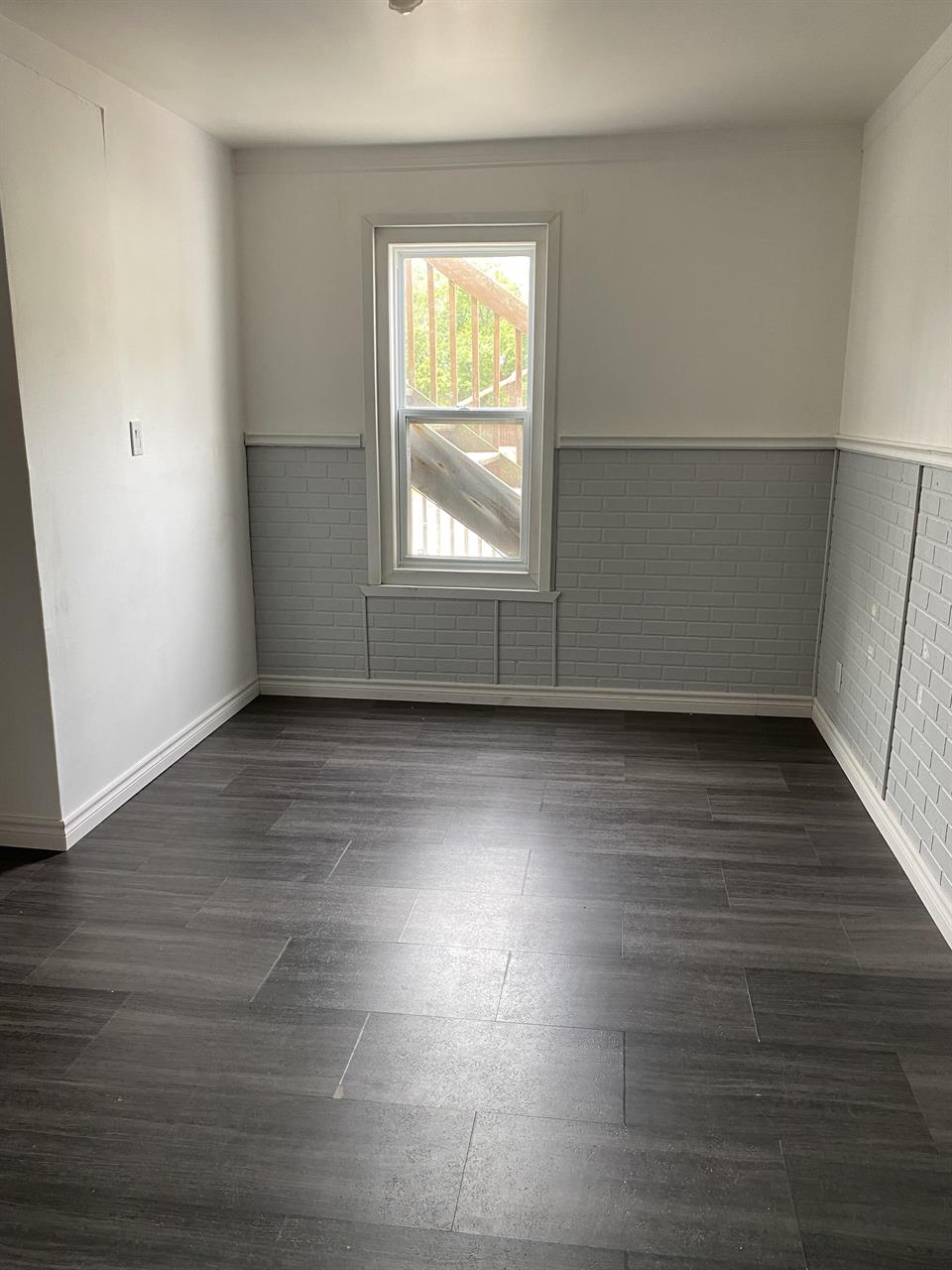 Immeuble - 107-109-111 Queen 4 ½ à Louer – Secteur Lennoxville, Sherbrooke | 3216717