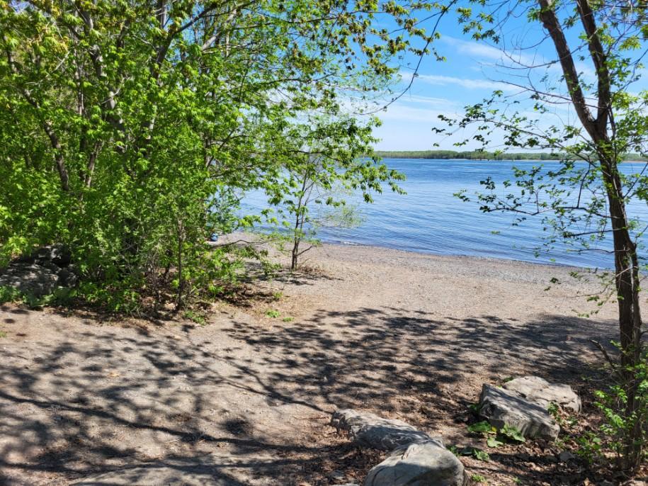 Studio 1.5 semi-meublé pour 1e avril | 3216855