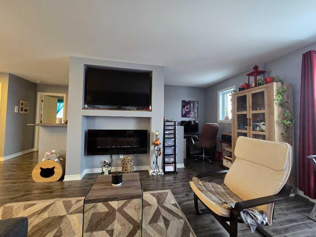 Beau grand condo 4 et demi a louer | 3220367