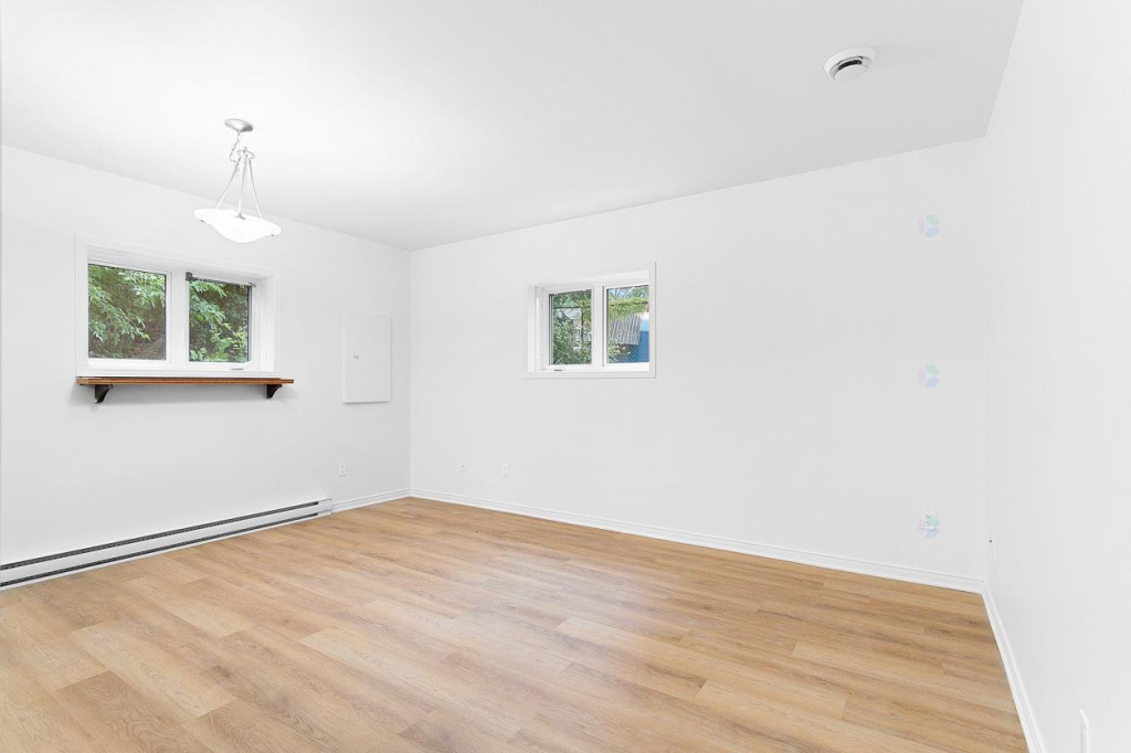 Appartement De 1CC En Semi Sous-sol | 3216934