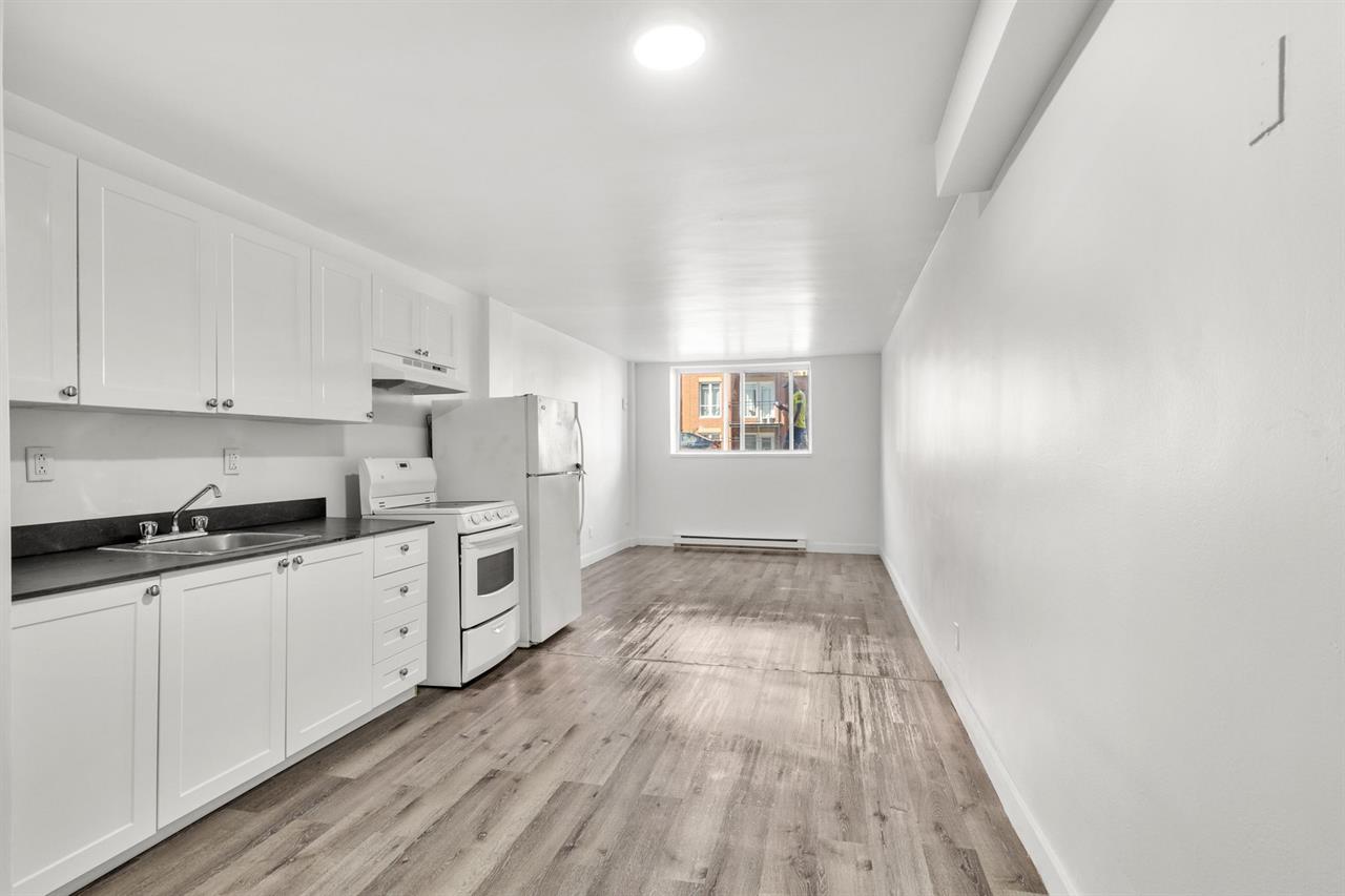 1 Bed, 1 Bath - 4750 Rue Ontario East, Montréal | 3217019