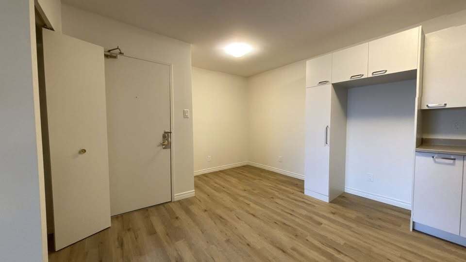 GRAND 4½ | TOUT INCLUS | 3217133