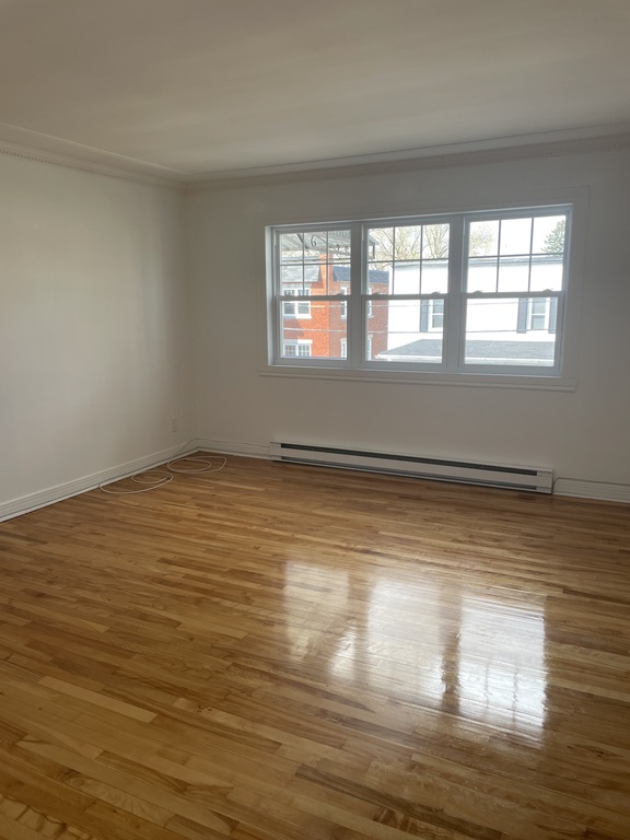 5 1/2 , Immeuble 50 Ans Et + | 3217180