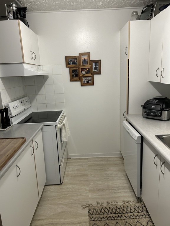 Juillet 41/2Style Condo/ Universit | 3217251