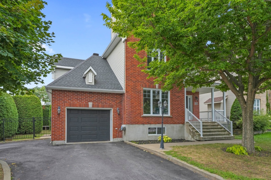 ⭐Magnifique Bachelor Rénové Meublé 3 1/2 | 3217266