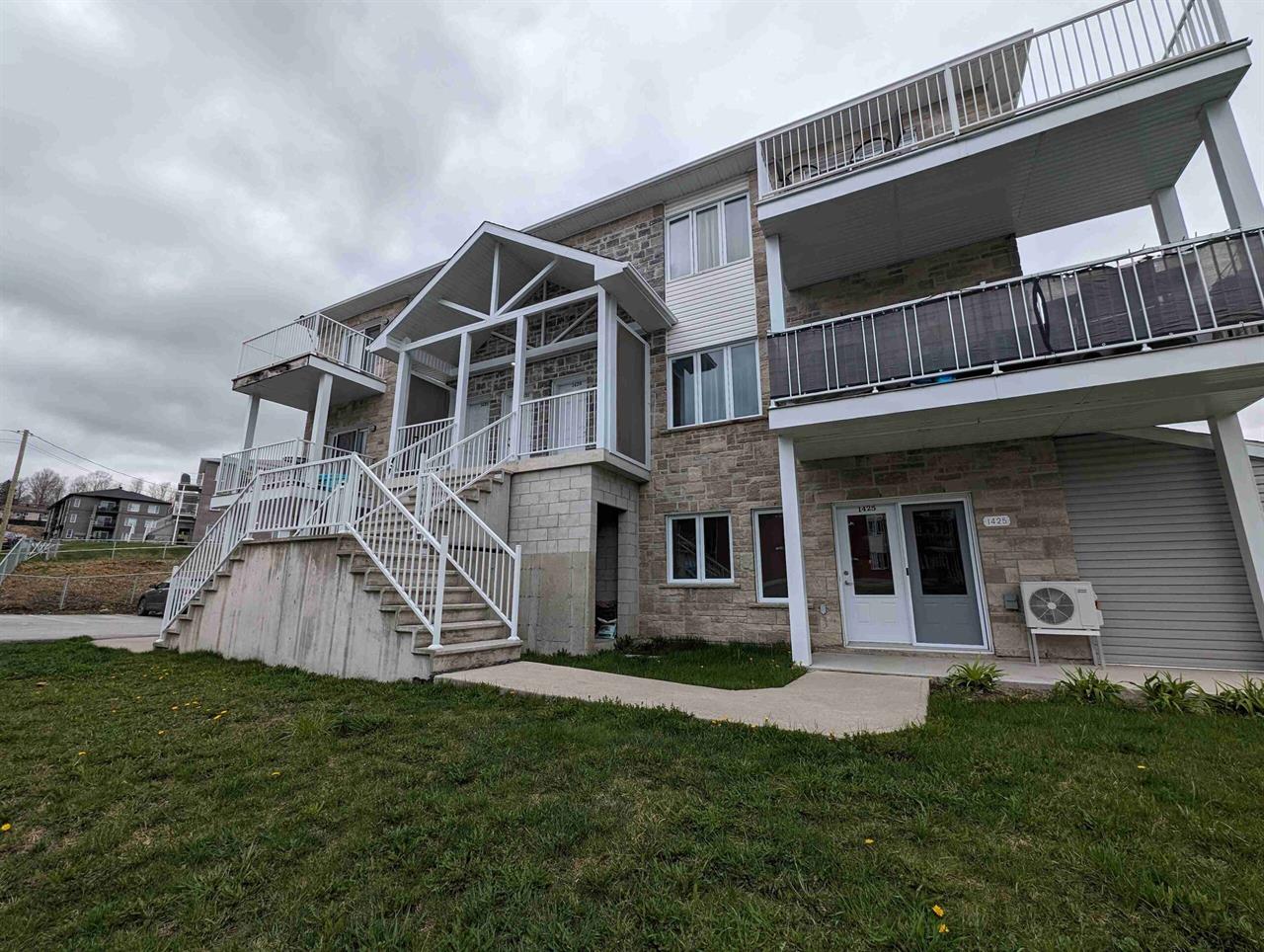 1435 Rue De L'Escarpe | 3217405