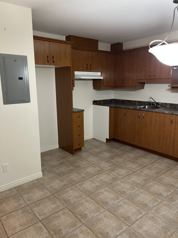 Libre Maintenant- Logement 4 1/2 | 3217505