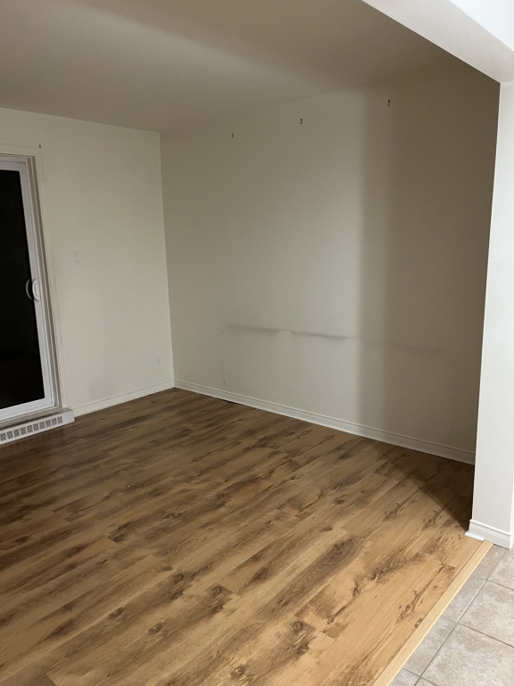 Libre Maintenant- Logement 4 1/2 | 3217505