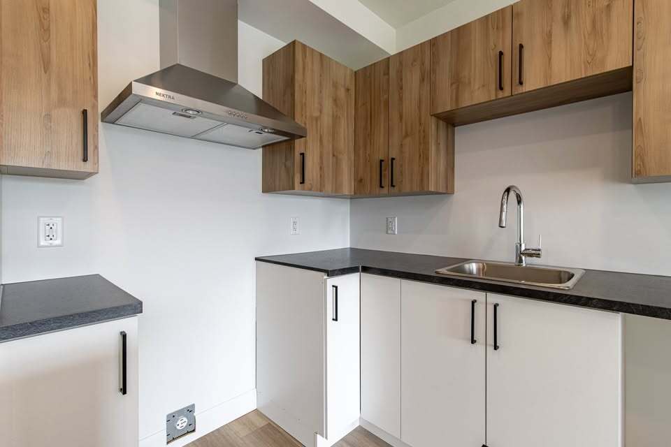 Superbe 4½ Et 4½ + | 3220484