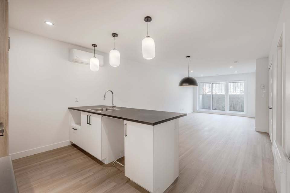 Magnifiques Unités Neuves De 5 1/2 | 3220489