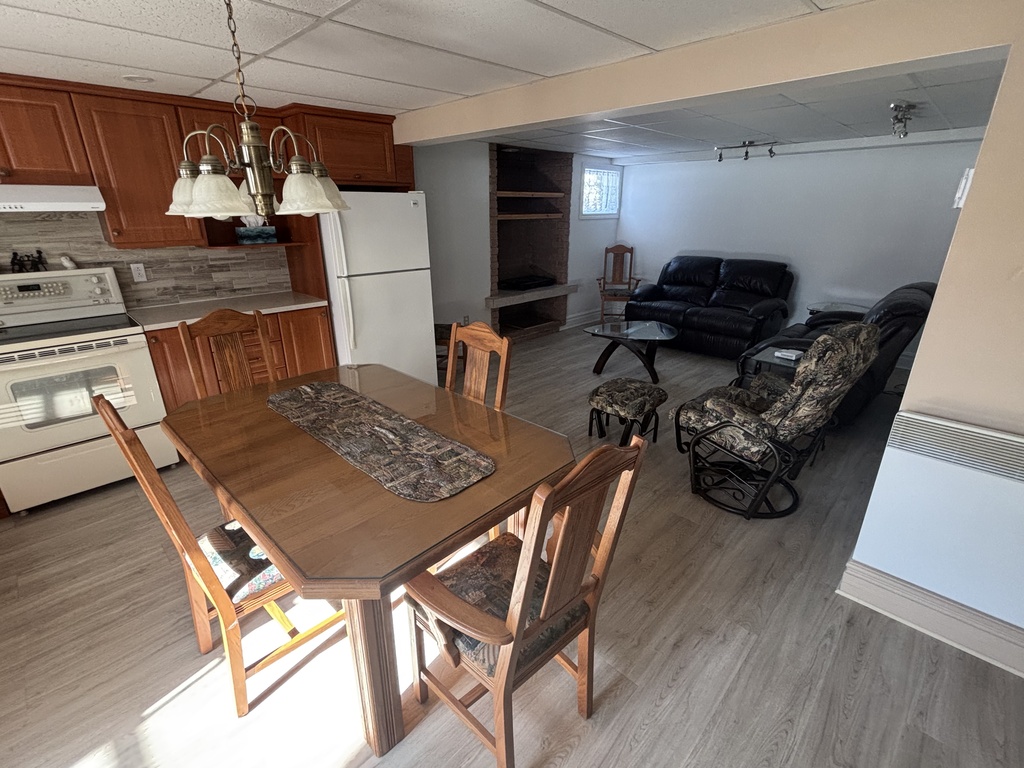 GRAND BACHELOR 3½ PLUS SALLE DE LAVAGE | 3220503