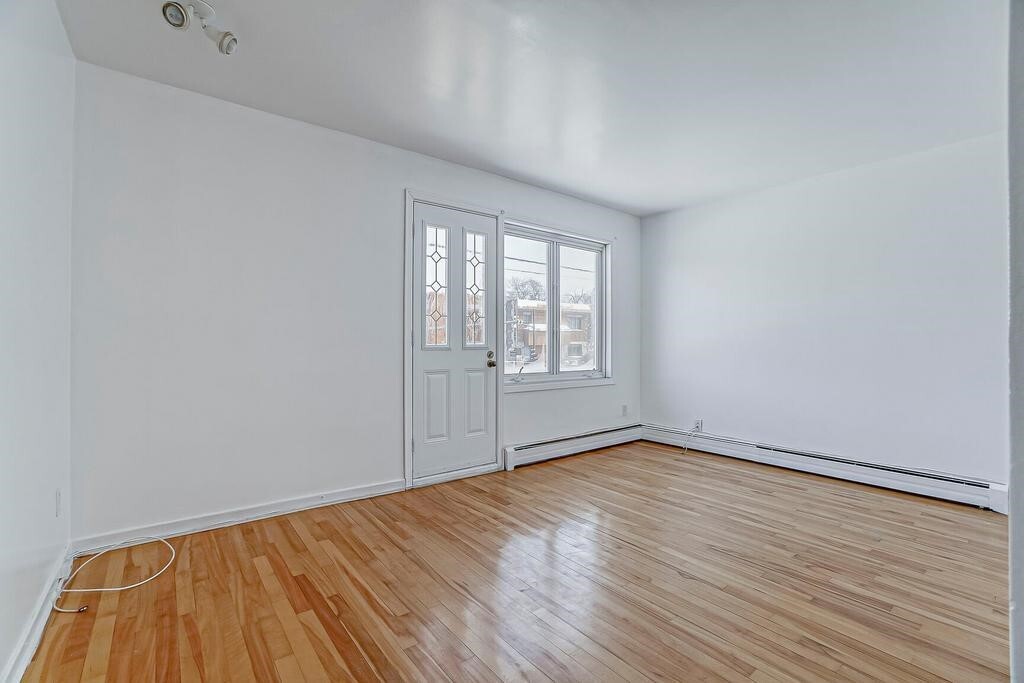 Situé Au Coeur De Mtl-nord 4 1/2 | 3220522